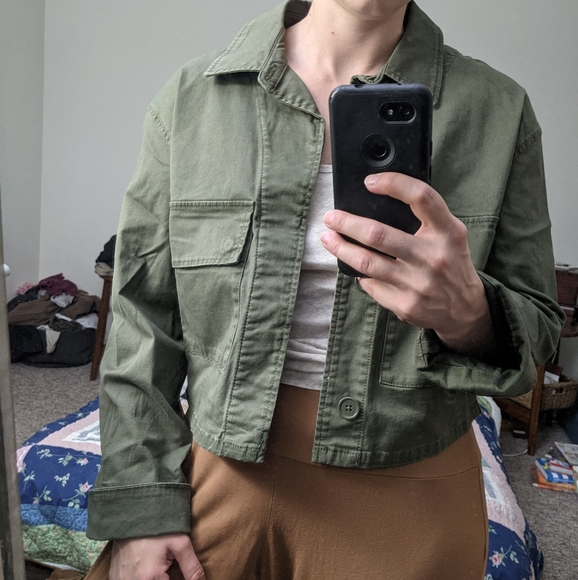 Express cropped oversize jacket. - Picture 7 of 8